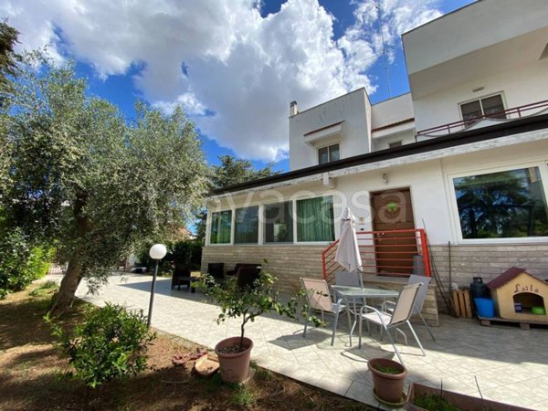 casa indipendente in vendita a Valenzano