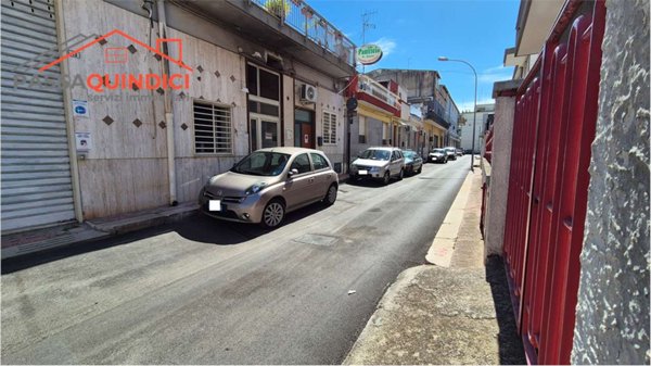 negozio in vendita a Valenzano