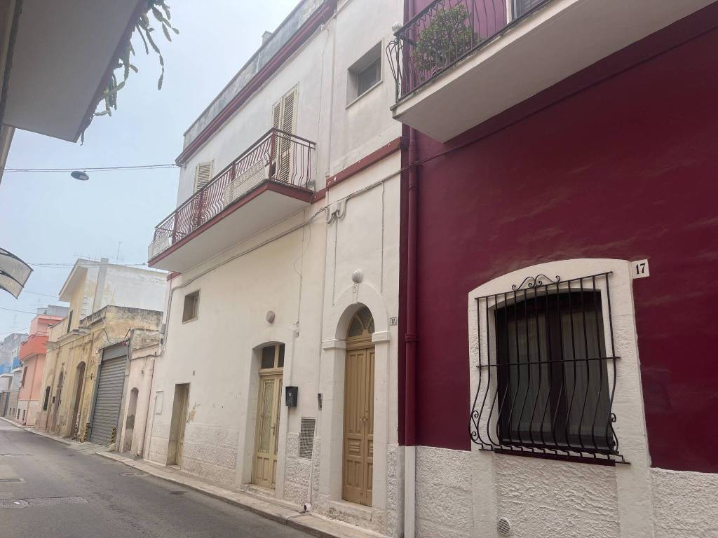 casa indipendente in vendita a Valenzano