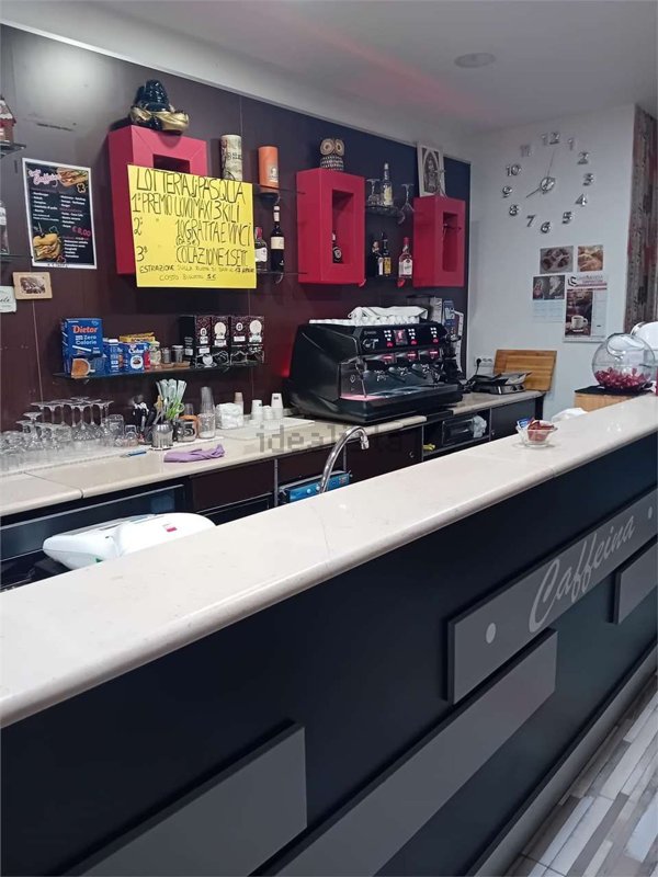 negozio in vendita a Valenzano