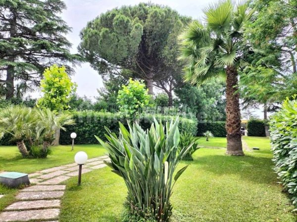 casa indipendente in vendita a Valenzano