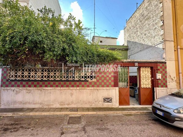 casa indipendente in vendita a Valenzano