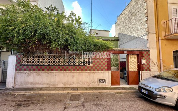 casa indipendente in vendita a Valenzano