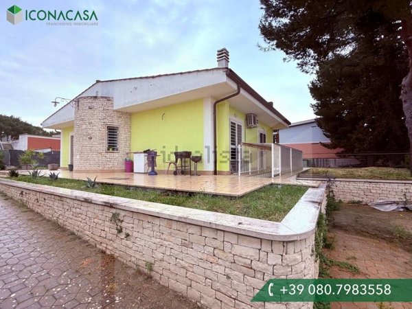 casa indipendente in vendita a Valenzano
