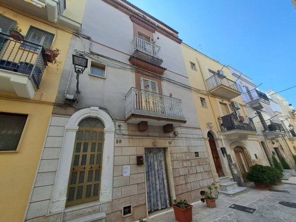 casa indipendente in vendita a Valenzano