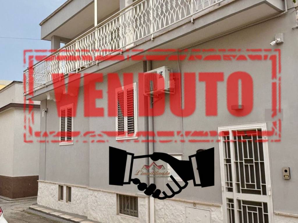 casa indipendente in vendita a Valenzano