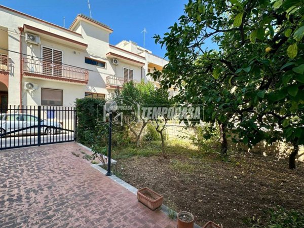 casa indipendente in vendita a Valenzano