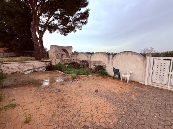 casa indipendente in vendita a Valenzano