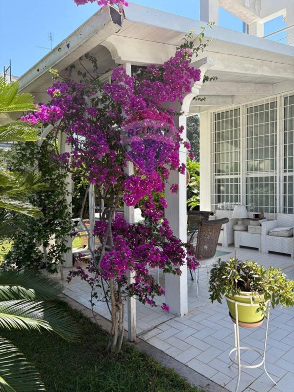 casa indipendente in vendita a Valenzano