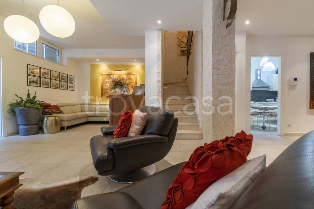 casa indipendente in vendita a Valenzano