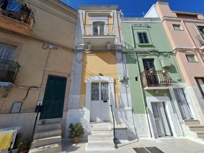 casa indipendente in vendita a Valenzano