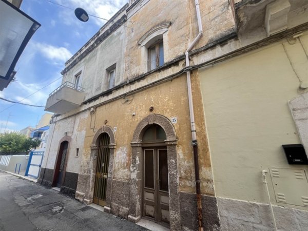 esavano in vendita a Valenzano