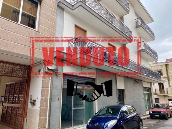 negozio in vendita a Valenzano
