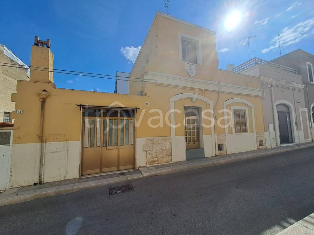 casa indipendente in vendita a Valenzano