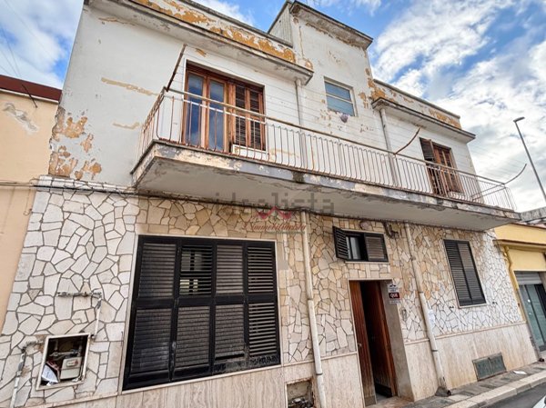 casa indipendente in vendita a Valenzano