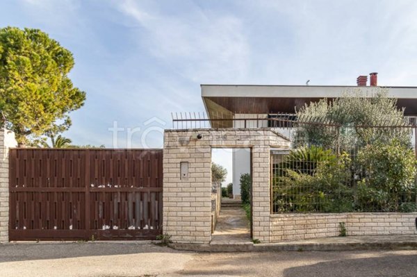 casa indipendente in vendita a Valenzano