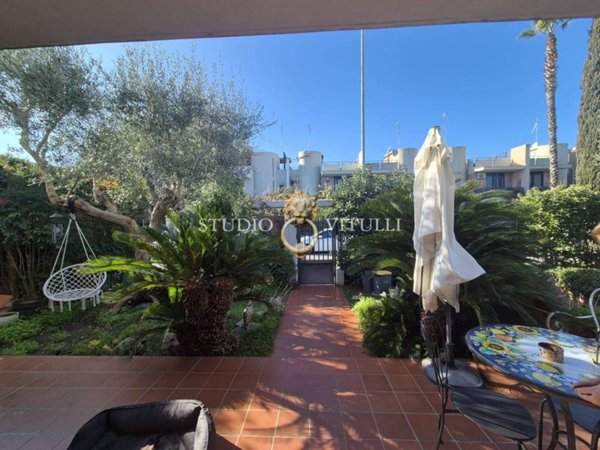 casa indipendente in vendita a Valenzano