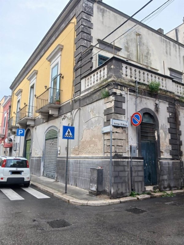 negozio in vendita a Valenzano