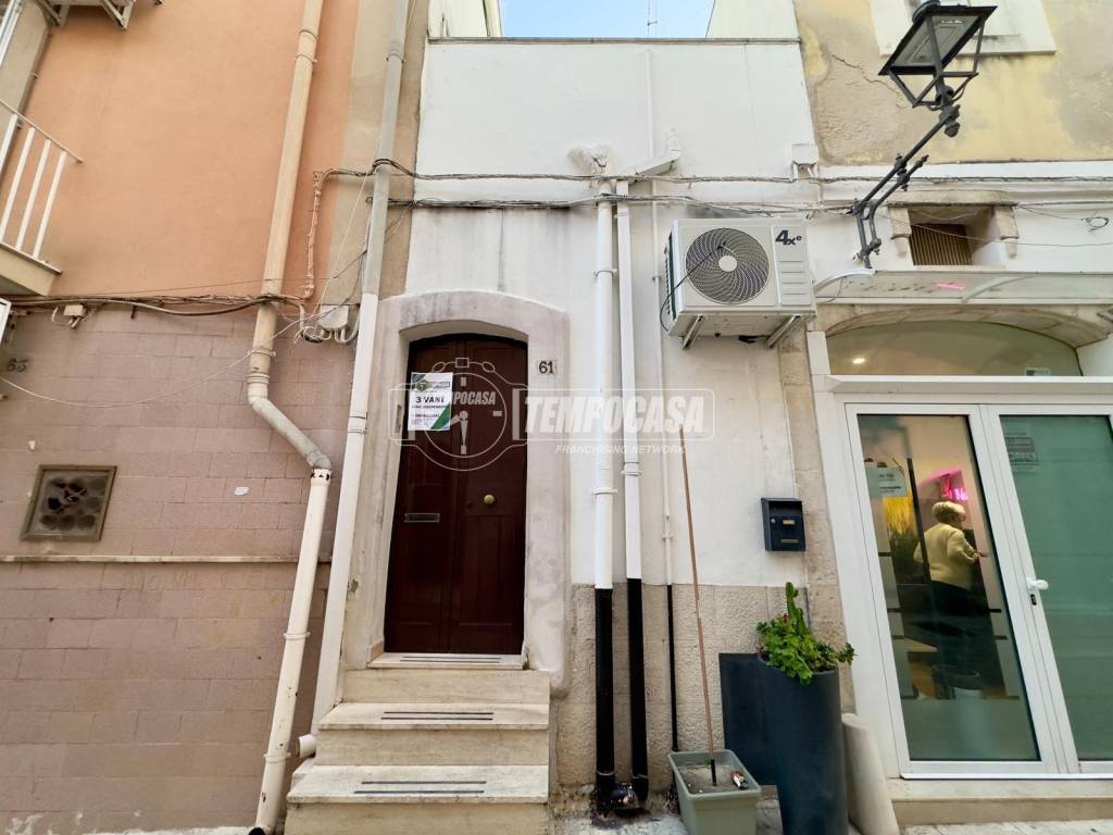 casa indipendente in vendita a Valenzano