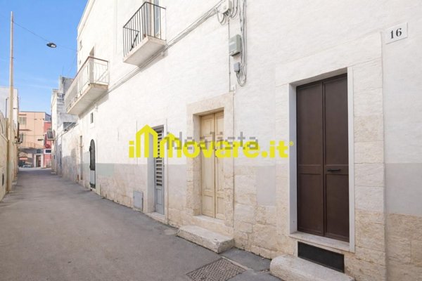 casa indipendente in vendita a Valenzano