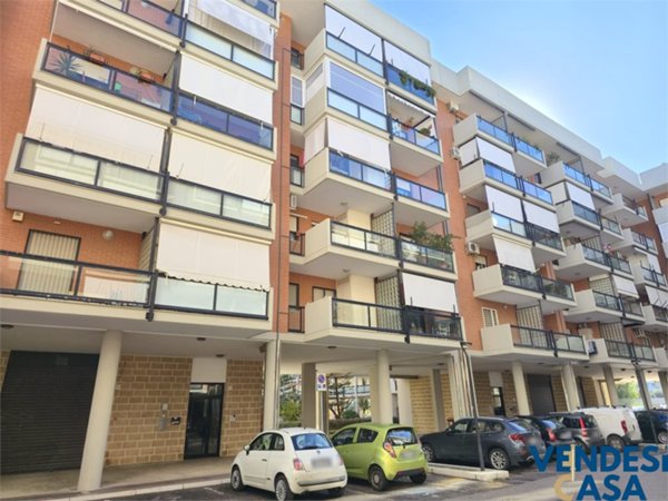 appartamento in vendita a Valenzano in zona Lamie