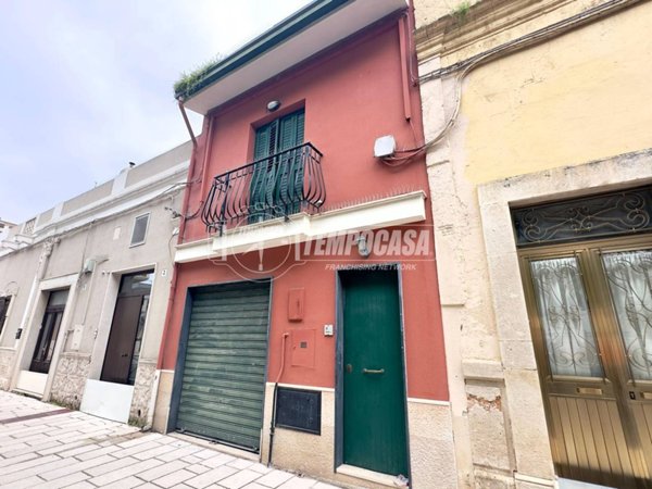 casa indipendente in vendita a Valenzano