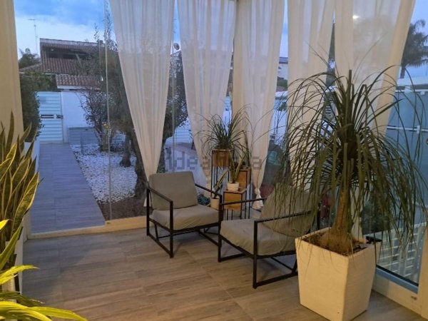 casa indipendente in vendita a Valenzano