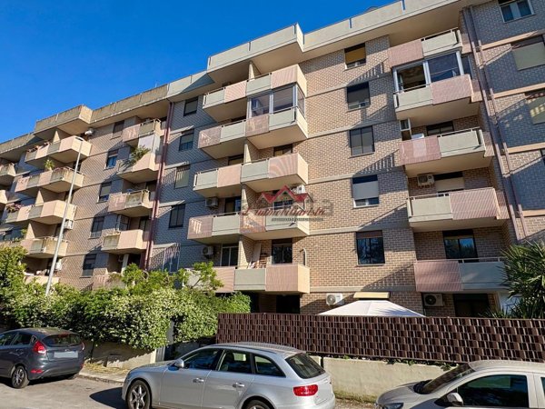 appartamento in vendita a Valenzano in zona Lamie