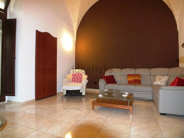 casa indipendente in vendita a Valenzano