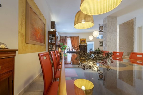 casa indipendente in vendita a Valenzano