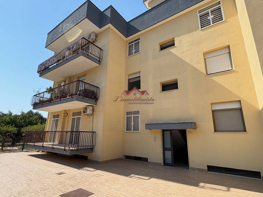 appartamento in vendita a Valenzano in zona Lamie