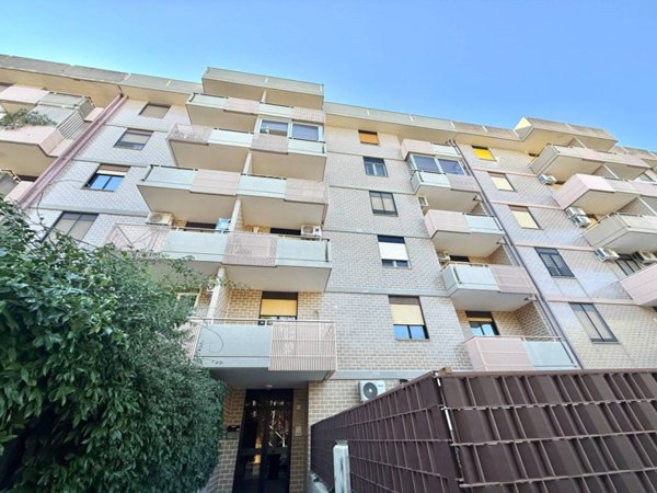 appartamento in vendita a Valenzano in zona Lamie