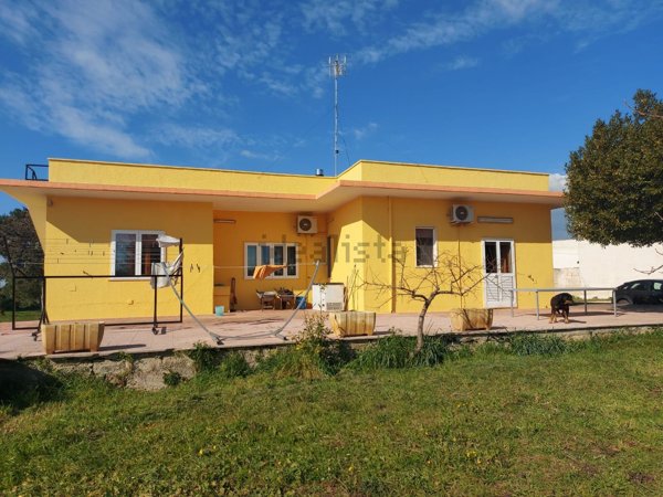 casa indipendente in vendita ad Avetrana