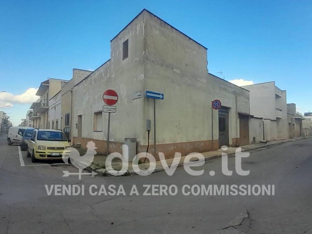 casa indipendente in vendita ad Avetrana