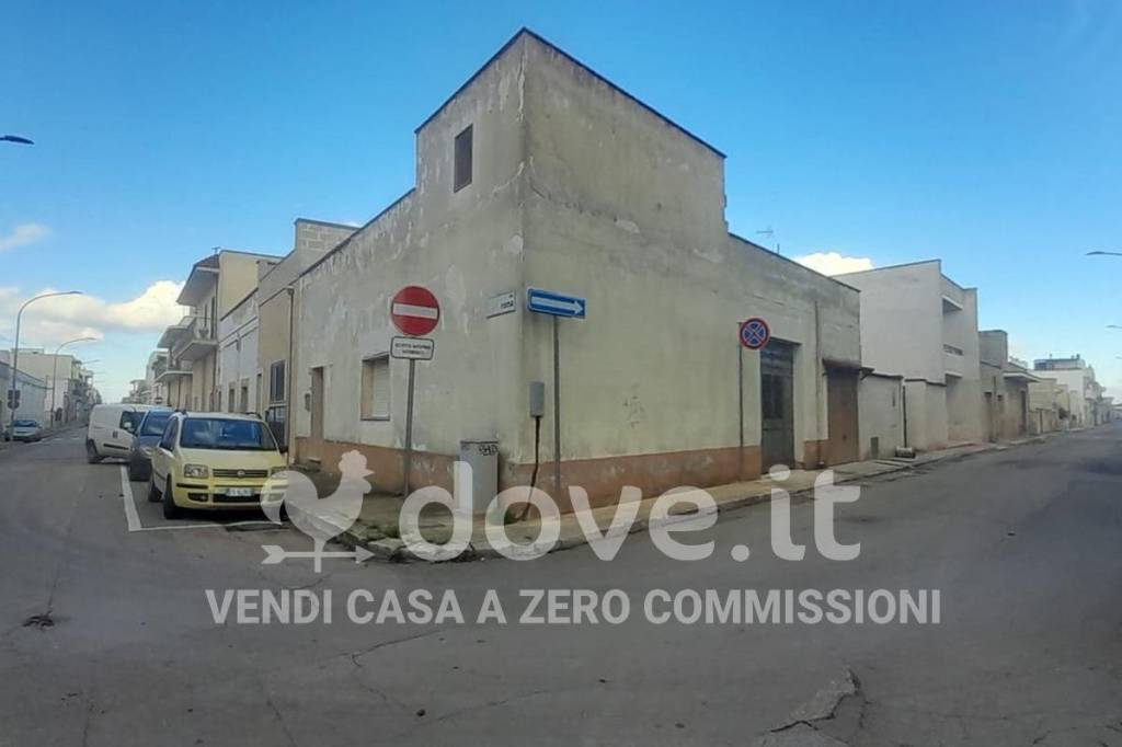 casa indipendente in vendita ad Avetrana