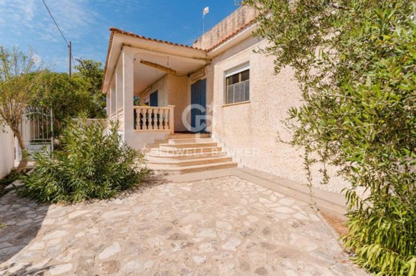 casa indipendente in vendita ad Avetrana