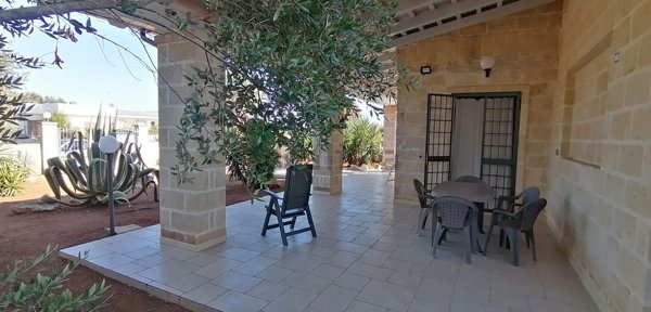 casa indipendente in vendita ad Avetrana