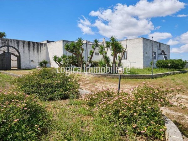 casa indipendente in vendita ad Avetrana