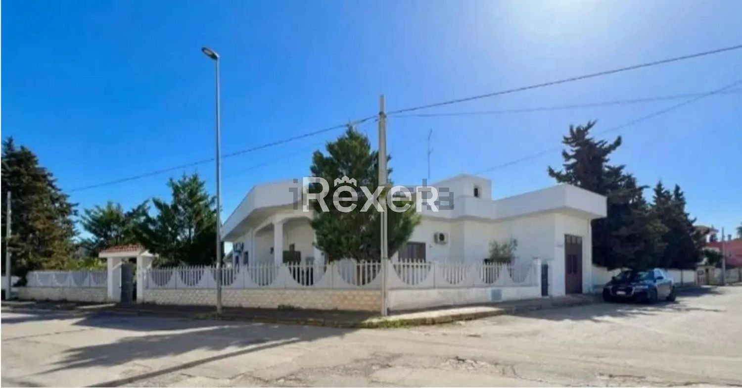 casa indipendente in vendita ad Avetrana