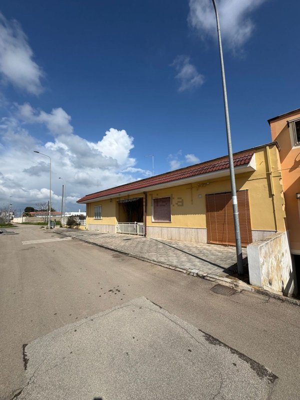 casa indipendente in vendita ad Avetrana