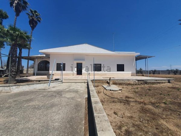 casa indipendente in vendita ad Avetrana