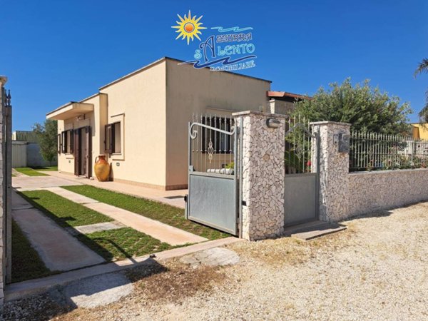 casa indipendente in vendita ad Avetrana