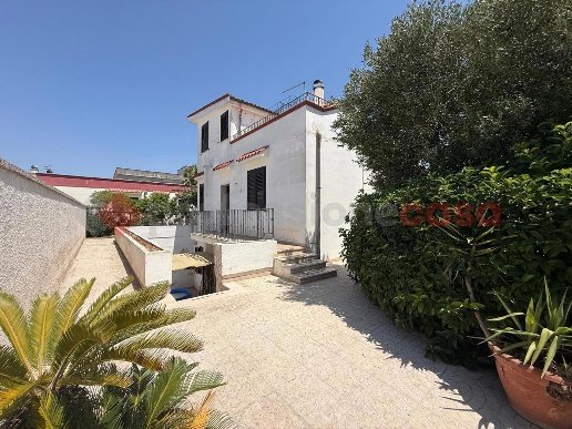 casa indipendente in vendita ad Avetrana