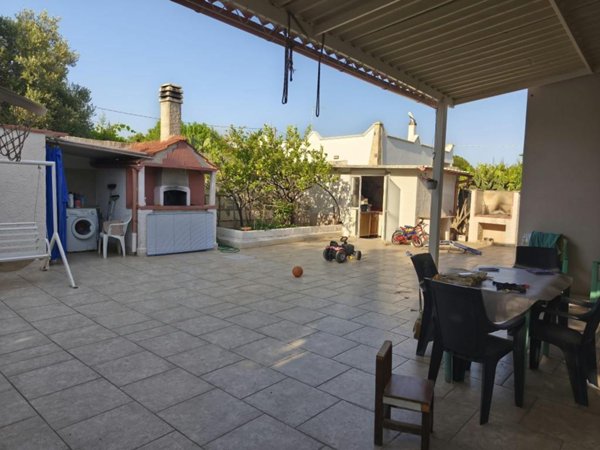 casa indipendente in vendita ad Avetrana