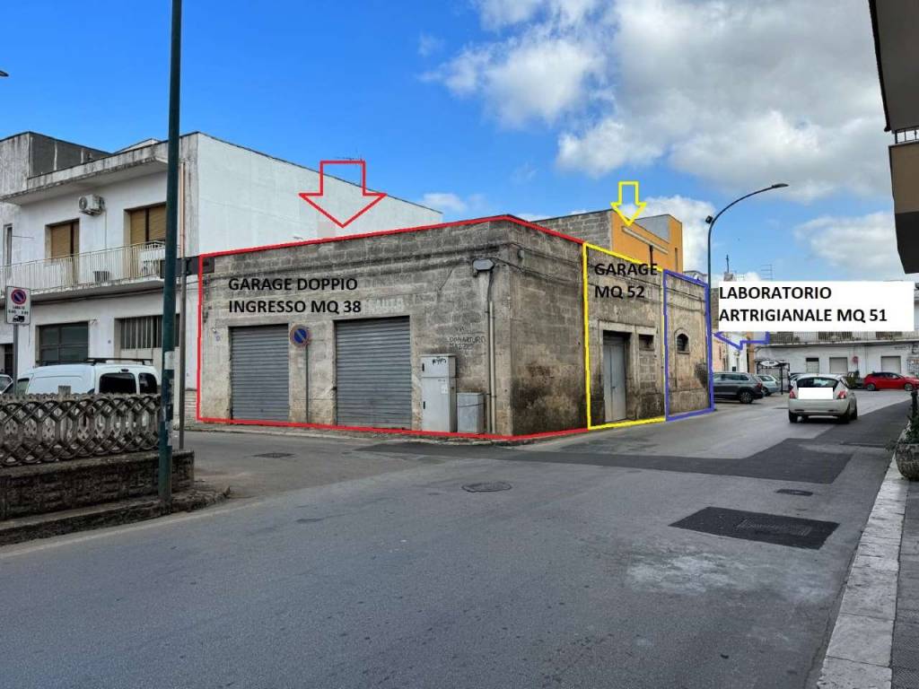 box auto in vendita ad Avetrana
