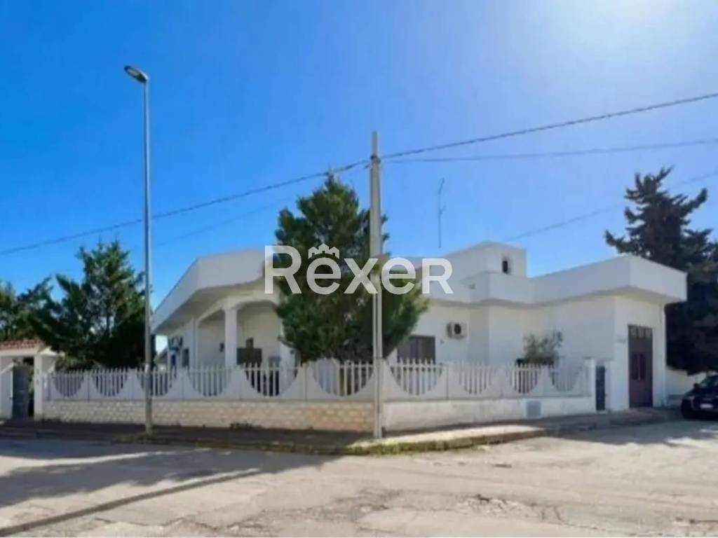 casa indipendente in vendita ad Avetrana