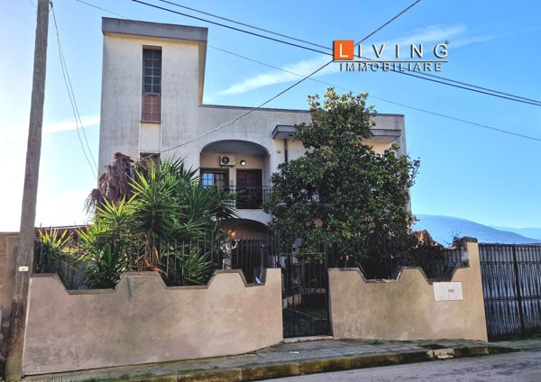 casa indipendente in vendita a Carosino