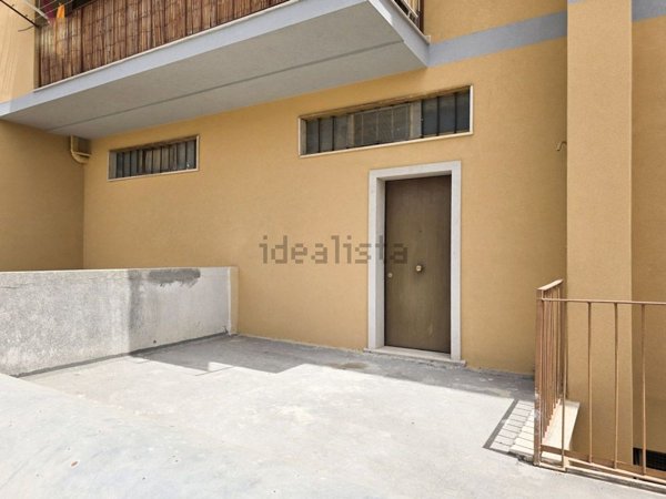 locale commerciale in vendita a Carosino