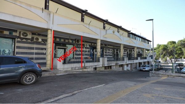 locale commerciale in vendita a Castellaneta