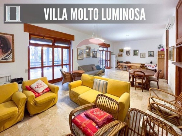 casa indipendente in vendita a Castellaneta